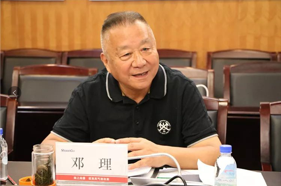 邓理：要将尊龙凯时生长履历鼎力大举推广！